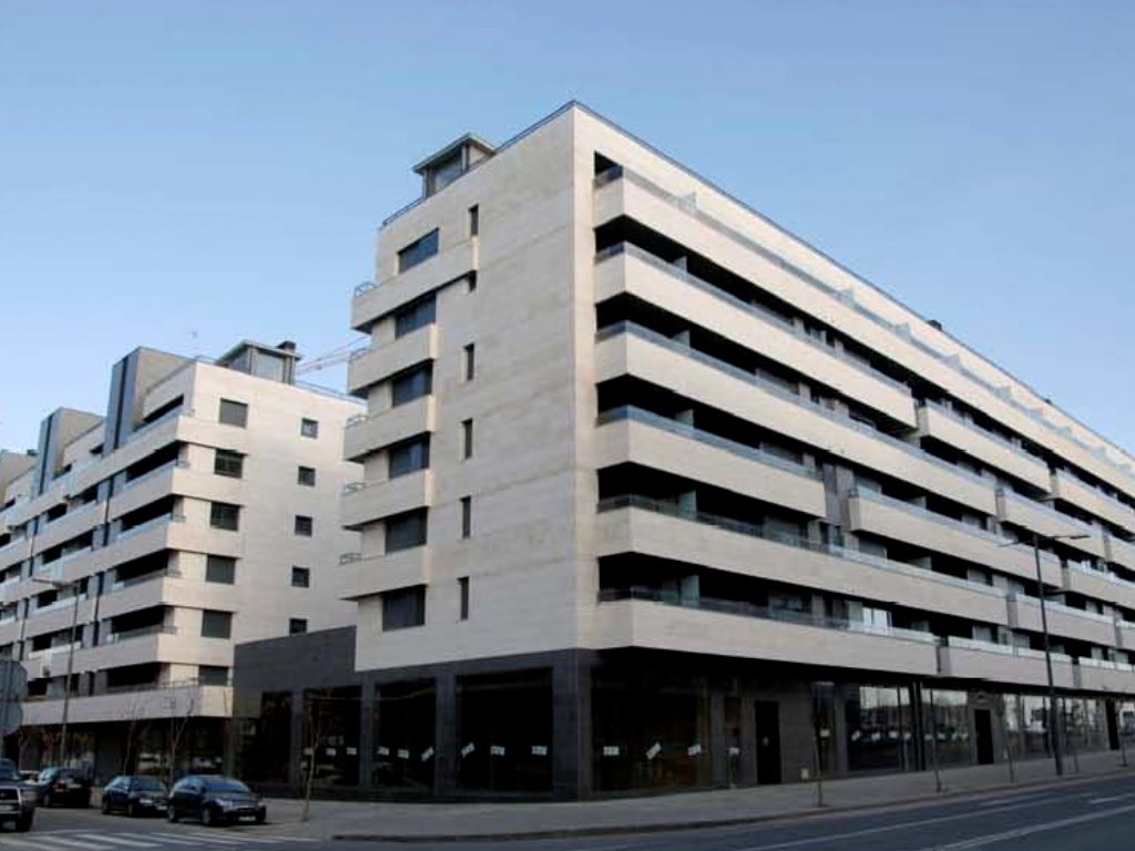 Edifici de 169 habitatges, locals i aparcaments a Lleida